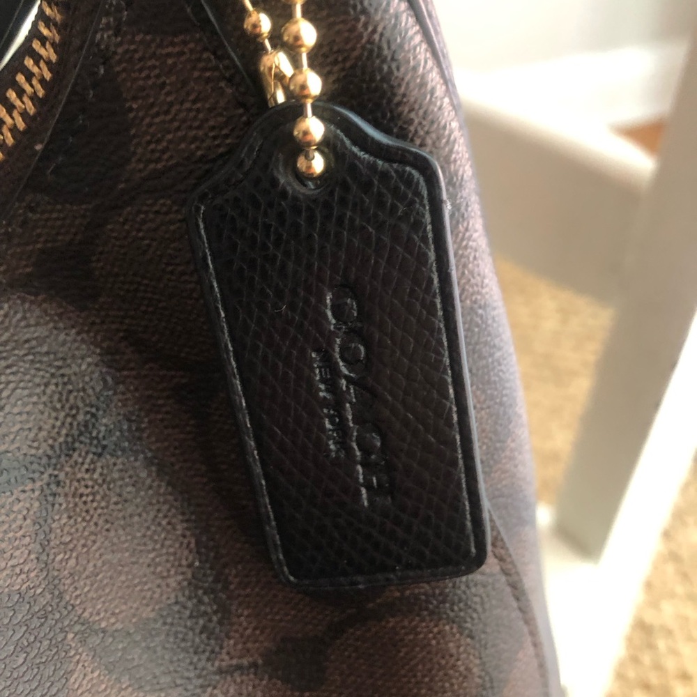 Coach Hobo in Signature Logo. Brown. - Picture 6 of 14